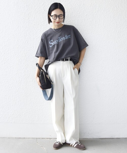 SHIPS(シップス)の「【WEB限定】バック タック ショート スリーブ ロゴ プリント TEE(Tシャツ/カットソー・レディース・チャコールグレー/ライトブルー/オフホワイト・ONE SIZE)」の14枚目の写真