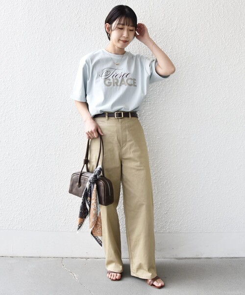 SHIPS(シップス)の「【WEB限定】バック タック ショート スリーブ ロゴ プリント TEE(Tシャツ/カットソー・レディース・チャコールグレー/ライトブルー/オフホワイト・ONE SIZE)」の22枚目の写真