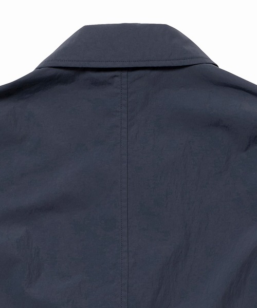 LACOSTE（ラコステ）の「パッカブルナイロンステンカラーコート（ステンカラーコート・メンズ・ダークアッシュ/オフホワイト・46/48/50/52）」の22枚目の写真