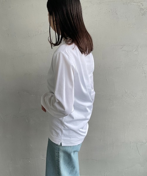 LACOSTE（ラコステ）の「[LACOSTE/ラコステ] ワンポイントロゴ ロングスリーブTシャツ（Tシャツ/カットソー・レディース・ホワイト/ネイビー/ブラック・2/3/4/5）」の4枚目の写真