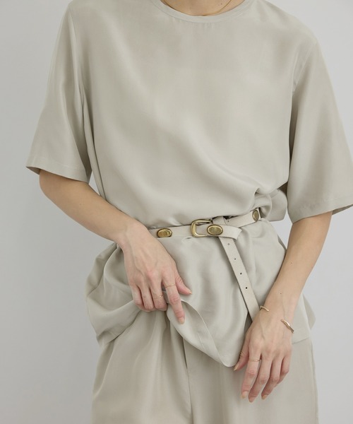 SALON adam et rope'（サロン アダム エ ロペ）の「[26SS]GENTLE SILK ハーフスリーブプルオーバー（Tシャツ/カットソー・レディース・ベージュ系その他/ブラック・FREE）」の11枚目の写真