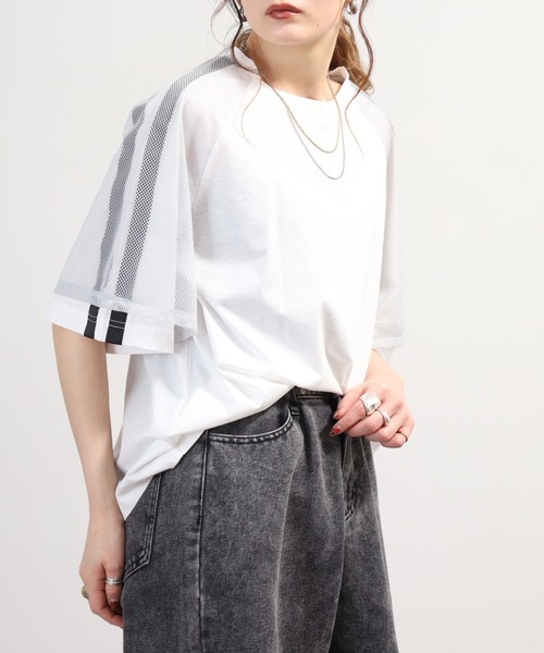 EGLANTINE(エグランティーヌ)の「EGLANTINE チュール使い半袖ラインカットソー(Tシャツ/カットソー・レディース・ネイビー/ブラック/オフホワイト・40)」の8枚目の写真