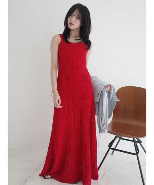 LAGUNAMOON（ラグナムーン）の「ノースリレースニットワンピース（ワンピース・レディース・ベージュ/レッド・SMALL/MEDIUM）」の2枚目の写真