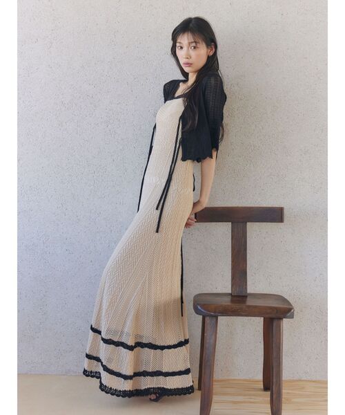 LAGUNAMOON（ラグナムーン）の「ノースリレースニットワンピース（ワンピース・レディース・ベージュ/レッド・SMALL/MEDIUM）」の6枚目の写真