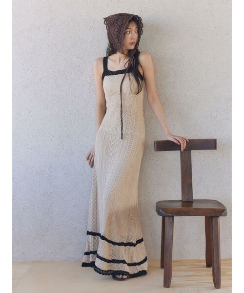 LAGUNAMOON（ラグナムーン）の「ノースリレースニットワンピース（ワンピース・レディース・ベージュ/レッド・SMALL/MEDIUM）」の10枚目の写真