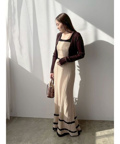 LAGUNAMOON（ラグナムーン）の「ノースリレースニットワンピース（ワンピース・レディース・ベージュ/レッド・SMALL/MEDIUM）」の20枚目の写真