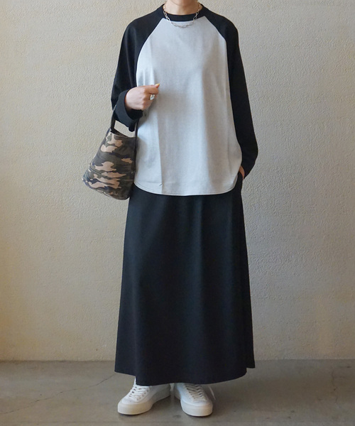 JOURNAL STANDARD LUXE(ジャーナルスタンダード ラックス)の「Lyra's PO(Tシャツ/カットソー・レディース・ブラック/パープル・FREE)」の3枚目の写真