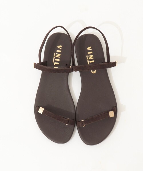 NOLLEY’S（ノーリーズ）の「【VINILO/ ヴィニーロ】ストラップサンダル（サンダル・レディース・ブラウン/ブラック・38/37/36）」の2枚目の写真