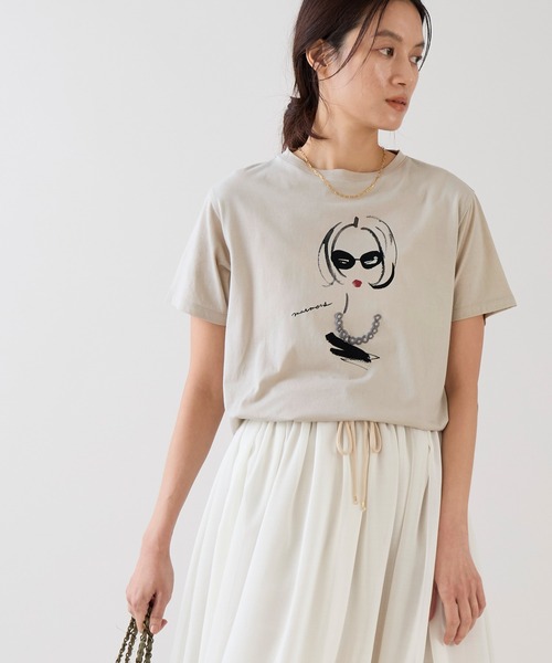marmors（マルモア）の「【marmors】ネックレスイラストTシャツ（Tシャツ/カットソー・レディース・ベージュ/ホワイト・36）」の2枚目の写真