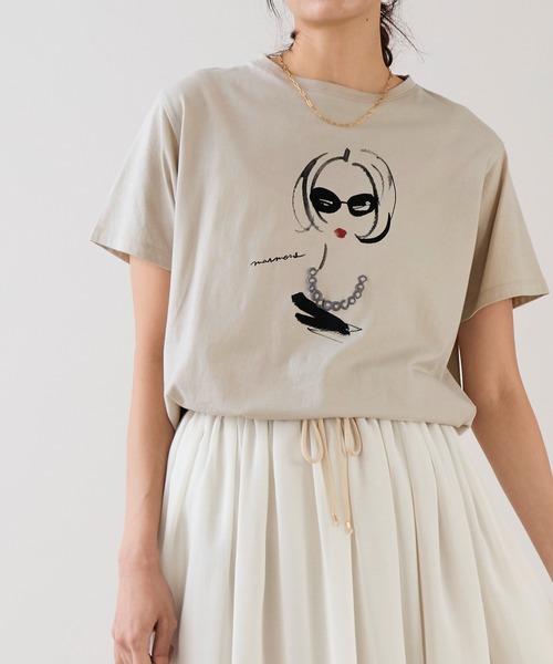 marmors（マルモア）の「【marmors】ネックレスイラストTシャツ（Tシャツ/カットソー・レディース・ベージュ/ホワイト・36）」の5枚目の写真