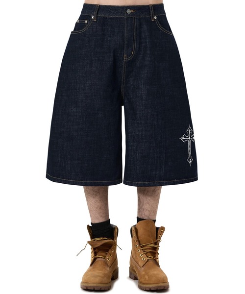 OY（オーワイ）の「『OY/オーワイ』STUD CROSS WIDE SHORTS /スタッズクロスワイドショートパンツ（デニムパンツ・メンズ・インディゴブルー・L/M/S）」の2枚目の写真