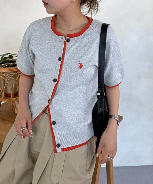 U.S. POLO ASSN.(ユーエスポロアッスン)の「【U.S. POLO ASSN.】フェイクレイヤードスウェットライクカーディガン(カーディガン/ボレロ・レディース・ネイビー/アイボリー/グレー/ブラウン/グリーン系・FREE)」の3枚目の写真