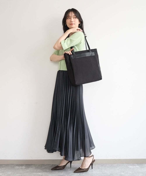 MK MICHEL KLEIN（エムケーミッシェルクラン）の「[A4収納可]異素材ジョイントスクエアトートバッグ（トートバッグ・レディース・ライトグレー/ベージュ/ブラック・00）」の18枚目の写真