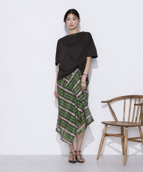 Gabardine K.T（ギャバジンケーティー）の「プレーティング天竺 ワンタックプルオーバー（Tシャツ/カットソー・レディース・サックスブルー/ブラウン/ミント・9号）」の15枚目の写真