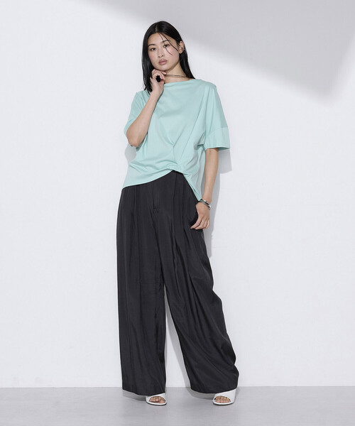 Gabardine K.T（ギャバジンケーティー）の「プレーティング天竺 ワンタックプルオーバー（Tシャツ/カットソー・レディース・サックスブルー/ブラウン/ミント・9号）」の17枚目の写真