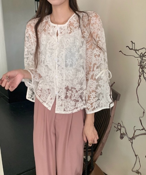 COCOMOMO(ココモモ)の「【前後2WAY×キャミソールセット】総レースブラウス キャミソール セット アンサンブル レース シアー ブラウス トップス シアーレイヤード レイヤードトップス セットアップ セレモニー 春服 夏服(アンサンブル・レディース・アイボリー/ホワイト/ブラック・FREE)」の21枚目の写真