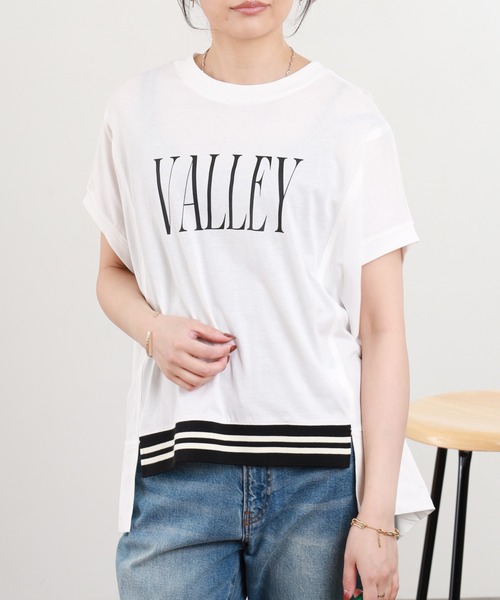 EGLANTINE(エグランティーヌ)の「EGLANTINE ドルマンスリーブロゴカットソー 半袖(Tシャツ/カットソー・レディース・グレイッシュベージュ/オフホワイト/チャコールグレー・38)」の16枚目の写真
