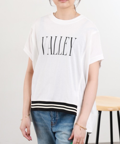 EGLANTINE(エグランティーヌ)の「EGLANTINE ドルマンスリーブロゴカットソー 半袖(Tシャツ/カットソー・レディース・グレイッシュベージュ/オフホワイト/チャコールグレー・38)」の15枚目の写真