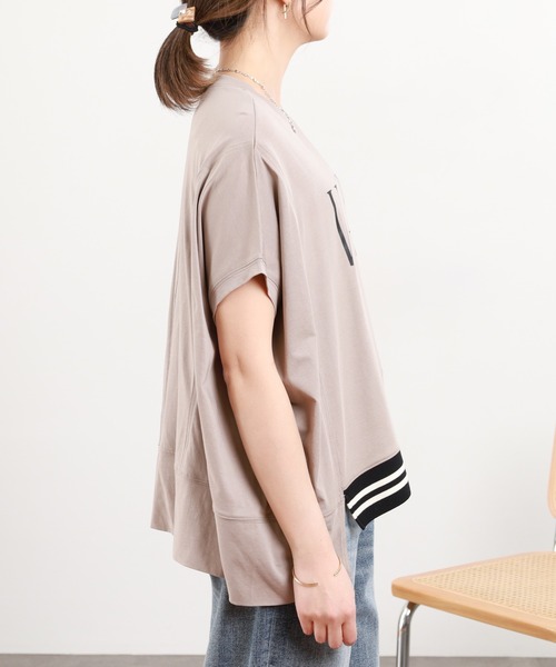 EGLANTINE(エグランティーヌ)の「EGLANTINE ドルマンスリーブロゴカットソー 半袖(Tシャツ/カットソー・レディース・グレイッシュベージュ/オフホワイト/チャコールグレー・38)」の5枚目の写真