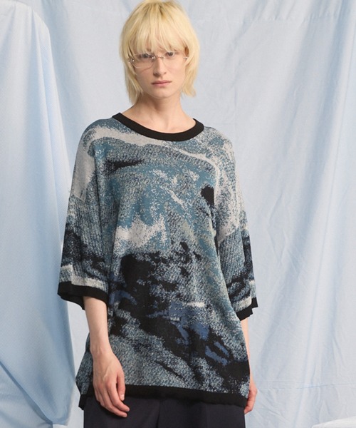 MAISON SPECIAL(メゾンスペシャル)の「《UNISEX》Abstract Jacquard Prime-Over Knit T-shirt/アブストラクトジャガードプライムオーバーニットTシャツ【MAISON SPECIAL/メゾンスペシャル】(Tシャツ/カットソー・メンズ・ブルー/ブラック/ベージュ・0/1/2)」の3枚目の写真