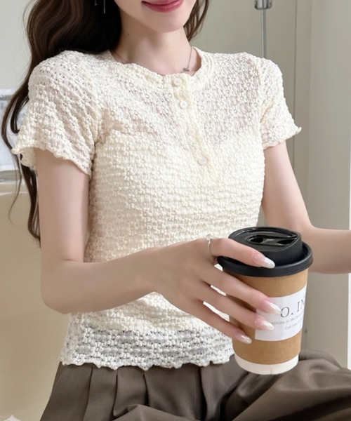 Ada.(エイダ)の「エンボス メロー ヘンリー ネック カットソー(Tシャツ/カットソー・レディース・ホワイト/イエロー/ブルー・FREE)」の5枚目の写真