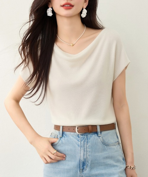 AMAJI(アマジ)の「ドレープネック 半袖 ニットトップス(ニット/セーター・レディース・ホワイト・X-LARGE/LARGE/MEDIUM/SMALL)」の5枚目の写真