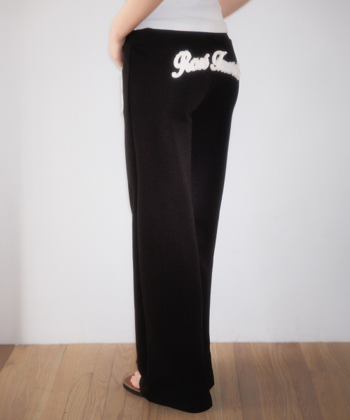 ROSEFRANTZ（ロゼフランツ）の「Patchwork Bootcut Sweatpants [Black]（スウェットパンツ・レディース・ブラック・OS）」の3枚目の写真