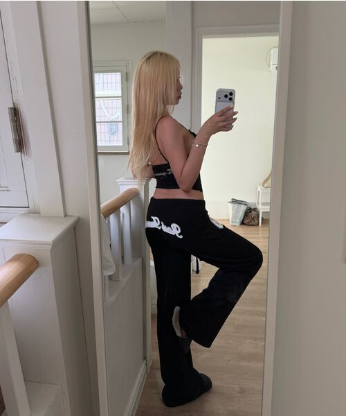 ROSEFRANTZ（ロゼフランツ）の「Patchwork Bootcut Sweatpants [Black]（スウェットパンツ・レディース・ブラック・OS）」の7枚目の写真