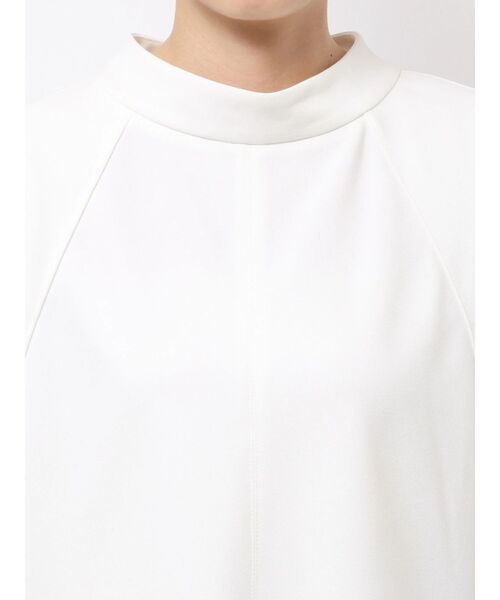 ELENDEEK(エレンディーク)の「カーブスリーブカットソー(Tシャツ/カットソー・レディース・ベージュ/ブラック/オフホワイト・FREE)」の22枚目の写真
