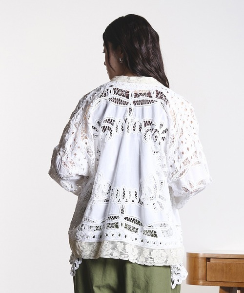 ROSE BUD(ローズバッド)の「(mag.by c)BATTEN LACE SHIRT(シャツ/ブラウス・レディース・ホワイト/レッド・ONE SIZE)」の5枚目の写真