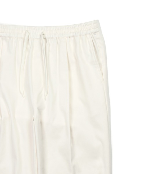 The DUFFER of ST.GEORGE(ザダファーオブセントジョージ)の「「GUM STRETCH CSF」COOL TOUCH EASY BAGGY PANTS:超伸縮「ガムストレッチ」接触冷感 イージーバギーパンツ(その他パンツ・メンズ・ブラック/ホワイト/ライトグレー・MEDIUM/SMALL/X-LARGE/LARGE)」の10枚目の写真