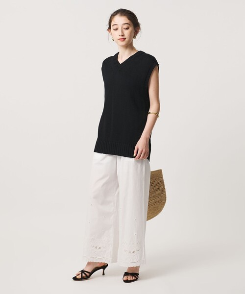 UNITED ARROWS(ユナイテッドアローズ)の「カットワーク パンツ(その他パンツ・レディース・ネイビー/オフホワイト・36/38)」の7枚目の写真