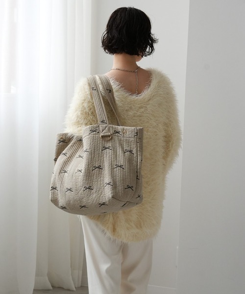 atRise(アットライズ)の「ヌビトートバッグ(L) / R0461(トートバッグ・レディース・スミクロ/グレー系その他/アイボリー系/ベージュ系その他/オートミール/ライトベージュ・ONE SIZE)」の17枚目の写真