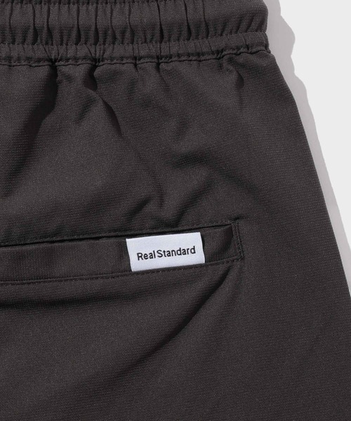 Mac-House(マックハウス)の「REALSTANDARD パッカブル 半袖Tシャツ ×ショートパンツ× 巾着 3点セットアップ(セットアップ・メンズ・カーキ/グレー/ブラック・XL/L/M)」の7枚目の写真