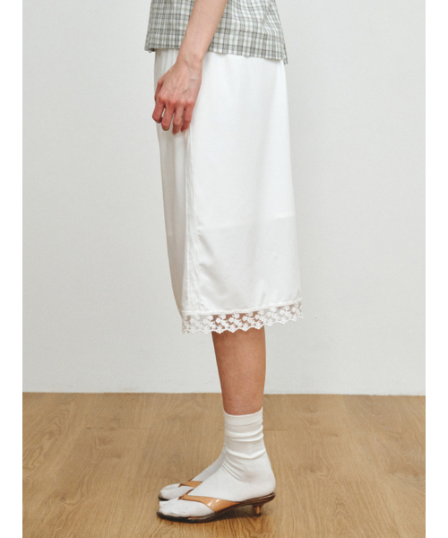 PLZPROJECT(プリーズプロジェクト)の「LACE MIDI SKIRT, WHITE(スカート・レディース・ホワイト・FREE)」の6枚目の写真