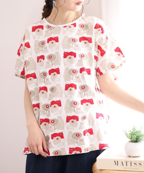Emago(イマゴ)の「EMAGO ねこプリントドルマンT(Tシャツ/カットソー・レディース・ネイビー/イエロー/ブラック/ホワイト・FREE)」の11枚目の写真