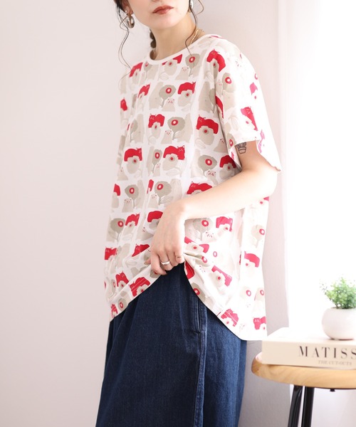 Emago(イマゴ)の「EMAGO ねこプリントドルマンT(Tシャツ/カットソー・レディース・ネイビー/イエロー/ブラック/ホワイト・FREE)」の13枚目の写真