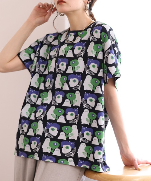 Emago(イマゴ)の「EMAGO ねこプリントドルマンT(Tシャツ/カットソー・レディース・ネイビー/イエロー/ブラック/ホワイト・FREE)」の18枚目の写真
