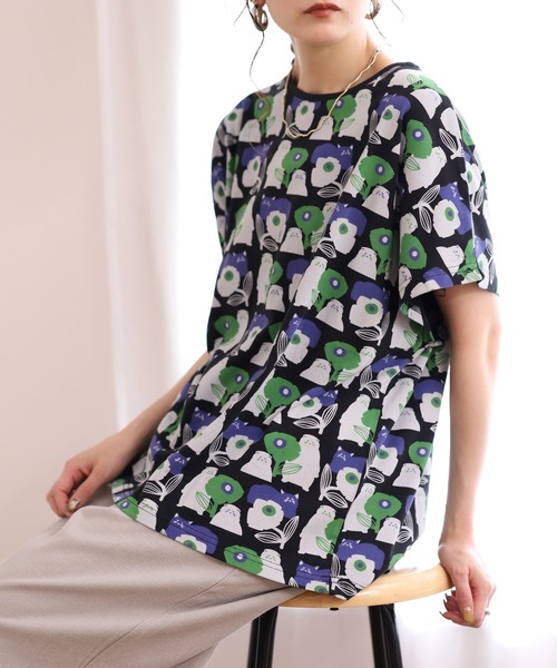 Emago(イマゴ)の「EMAGO ねこプリントドルマンT(Tシャツ/カットソー・レディース・ネイビー/イエロー/ブラック/ホワイト・FREE)」の16枚目の写真