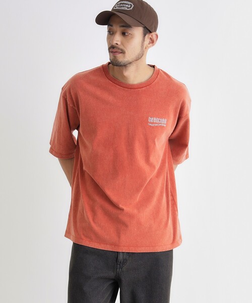 Refurbish(リファービッシュ)の「刺繍フェードTシャツ(Tシャツ/カットソー・メンズ・レッド系2/ブルー系5/ブラック系・06/04/05/03)」の3枚目の写真