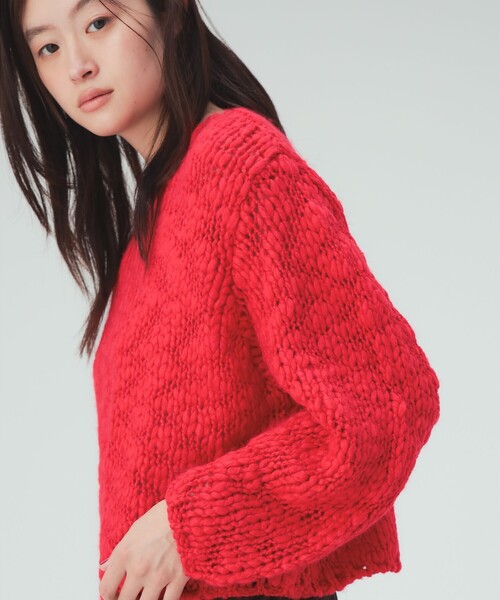BEAMS HEART(ビームスハート)の「極太 スラブ ニット プルオーバー(ニット/セーター・レディース・ホワイト系その他5/レッド/グレー・FREE)」の1枚目の写真