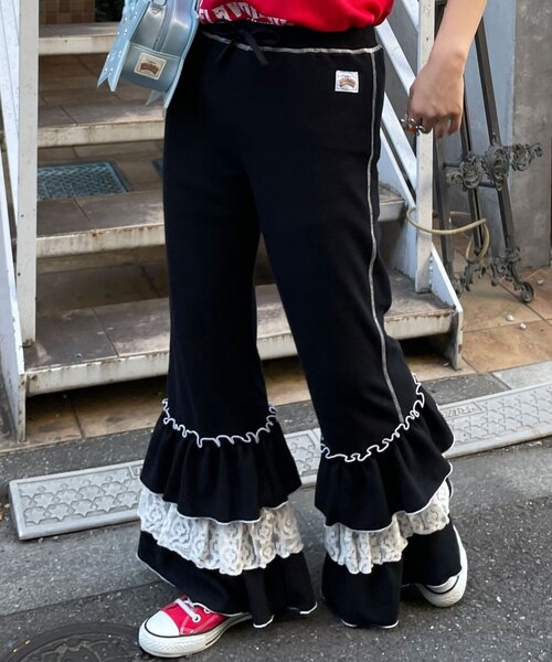 HELLO.SANFRANCISCO(ハローサンフランシスコ)の「【HELLO.SANFRANCISCO/ハローサンフランシスコ】レースフリルワッフルパンツ(その他パンツ・レディース・ブルー/ブラック・MEDIUM/SMALL)」の4枚目の写真