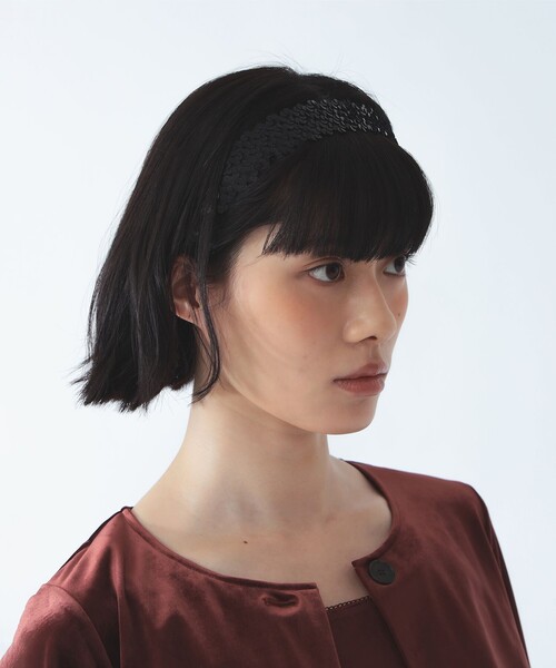 Ray BEAMS(レイビームス)の「スパンコール ヘアバンド(その他ヘアアクセサリー・レディース・ホワイト/ブラック・ONE SIZE)」の5枚目の写真