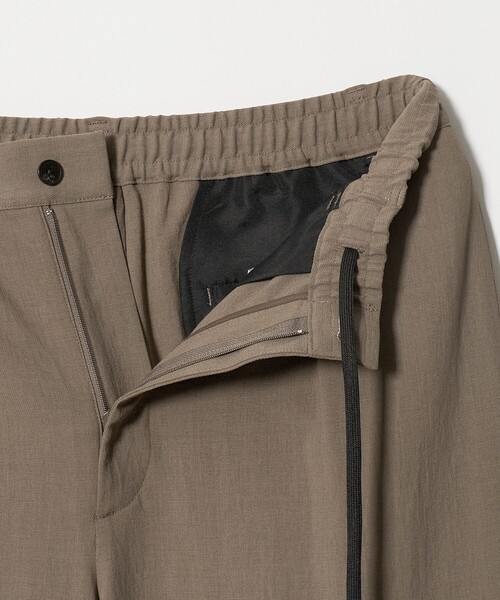 BEAUTY&YOUTH UNITED ARROWS(ビューティーアンドユースユナイテッドアローズ)の「KOMATSU ドビー イージー テーパード パンツ NO.9 ストレッチ 吸水速乾 セットアップ対応(その他パンツ・メンズ・ブラック/ベージュ・M/L/S/XL)」の21枚目の写真