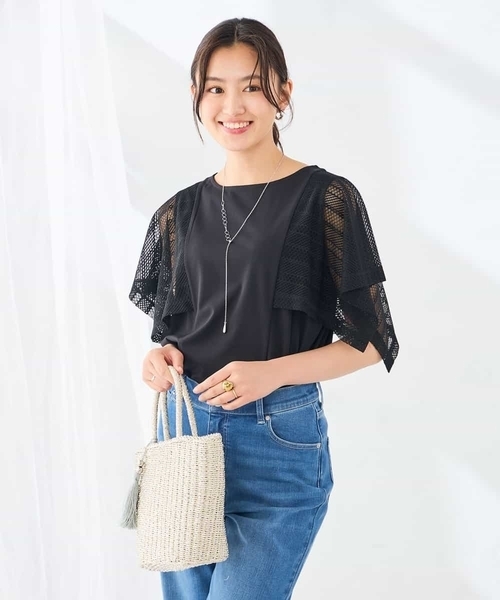 a.v.v(アーヴェヴェ)の「【接触冷感/UVカット】幾何レースフレアスリーブトップス(Tシャツ/カットソー・レディース・ホワイト/ブラック/グリーン/ブラウン・36/38/40)」の3枚目の写真