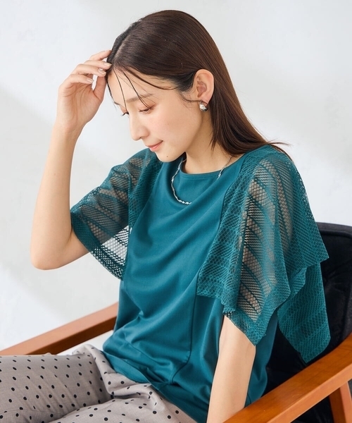 a.v.v(アーヴェヴェ)の「【接触冷感/UVカット】幾何レースフレアスリーブトップス(Tシャツ/カットソー・レディース・ホワイト/ブラック/グリーン/ブラウン・36/38/40)」の6枚目の写真