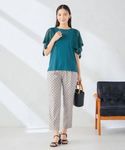 a.v.v(アーヴェヴェ)の「【接触冷感/UVカット】幾何レースフレアスリーブトップス(Tシャツ/カットソー・レディース・ホワイト/ブラック/グリーン/ブラウン・36/38/40)」の12枚目の写真