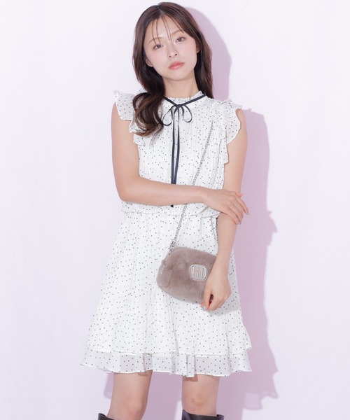 JILL by JILL STUART(ジルバイジルスチュアート)の「ドットプリーツミニワンピース(ワンピース・レディース・ブラック系その他/ホワイト系その他・FREE)」の1枚目の写真