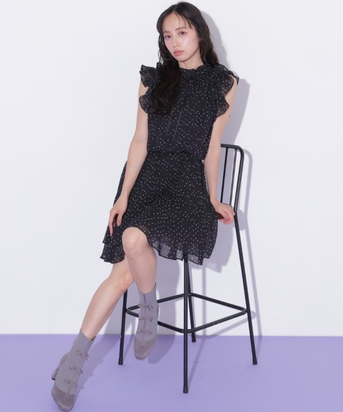 JILL by JILL STUART(ジルバイジルスチュアート)の「ドットプリーツミニワンピース(ワンピース・レディース・ブラック系その他/ホワイト系その他・FREE)」の2枚目の写真