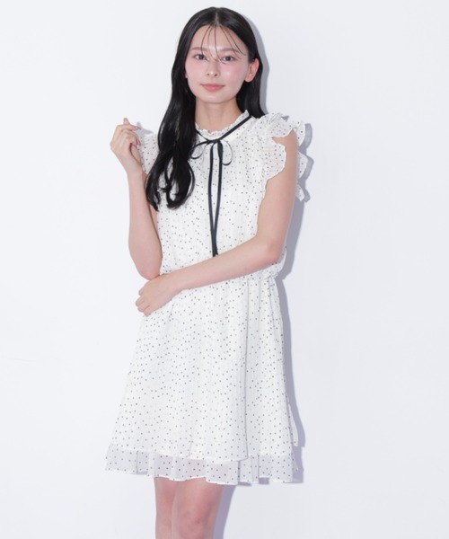 JILL by JILL STUART(ジルバイジルスチュアート)の「ドットプリーツミニワンピース(ワンピース・レディース・ブラック系その他/ホワイト系その他・FREE)」の11枚目の写真